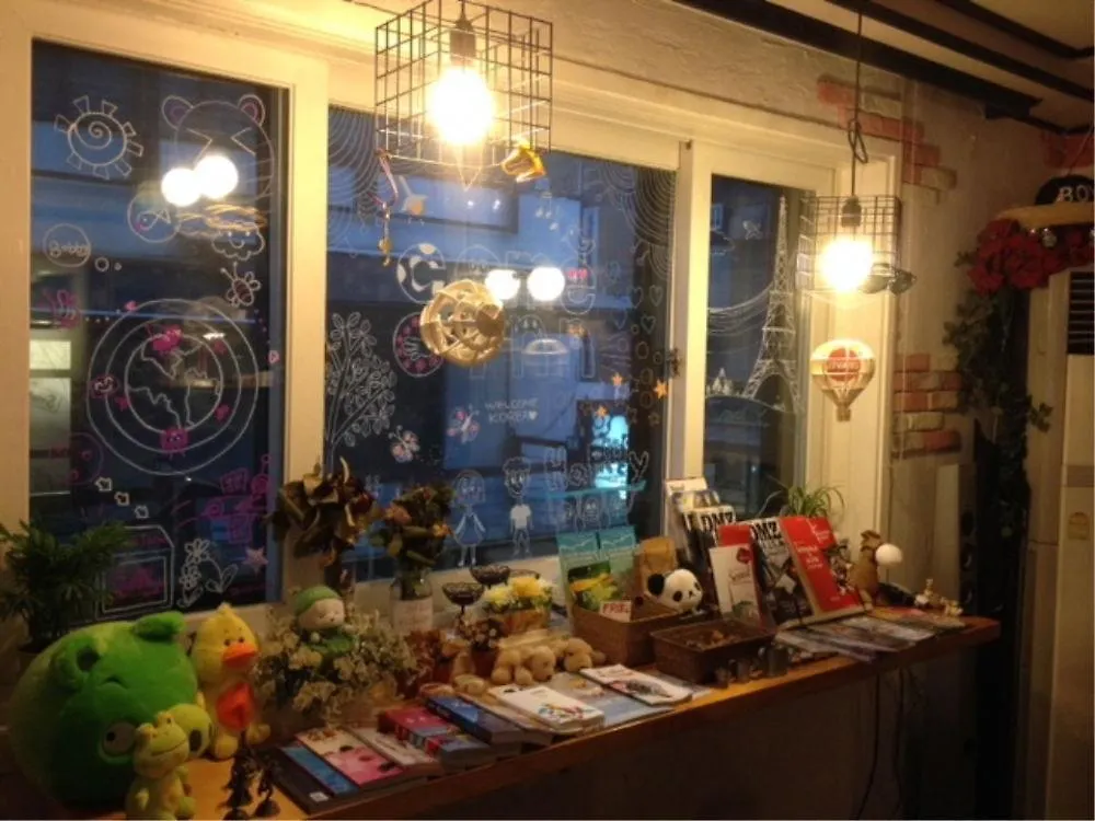 Comeinn Guesthouse Hongdae - Female Only Seoul 0*,