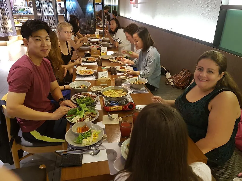 Comeinn Guesthouse Hongdae - Female Only Seoul Hostel