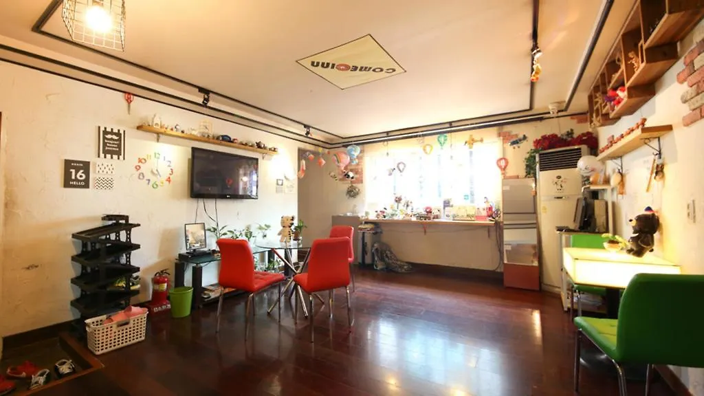 Hostel Comeinn Guesthouse Hongdae - Female Only Seoul